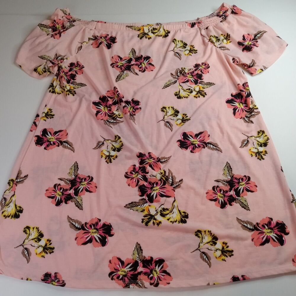 West‎ Loop Dress